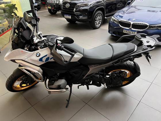 BMW R 1300 GS PLUS BMW R 1300 GS PLUS
